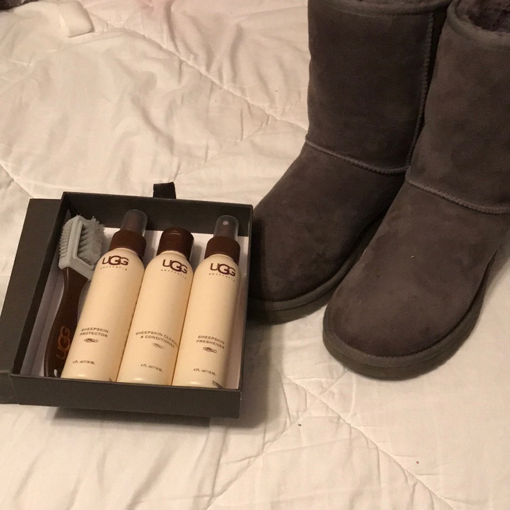 Uggs and ugg care kit bundle